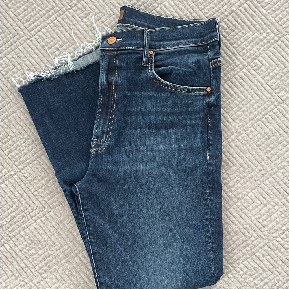 MOTHER The Insider Crop Step Fray Jeans
